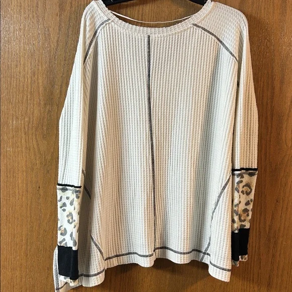 We The Free Off-the-Shoulder Oversized Sweater with Leopard Print Sleeves - Picture 7 of 12